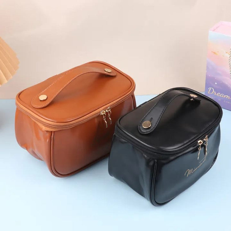 Portable makeup pouch feminine large size waterproof travel toiletries tissue cute PU ladies toiletry bag
